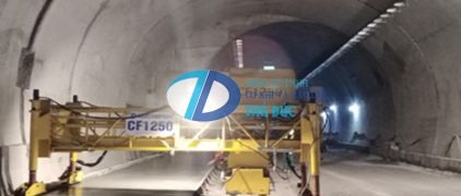 Máy rải bê tông CF1250 thi công hầm cao tốc bắc nam